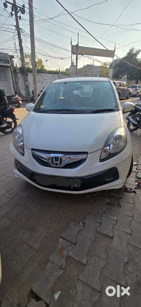 Honda Brio Petrol 2012