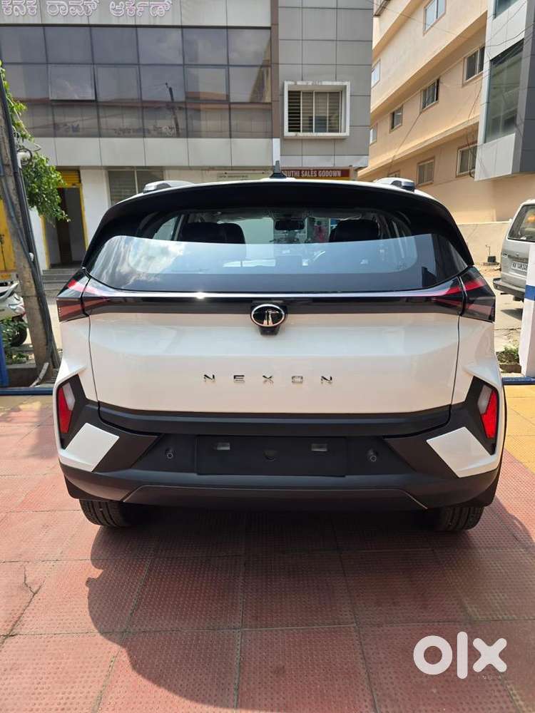 Tata Nexon 2025 Diesel 5800 Km Driven