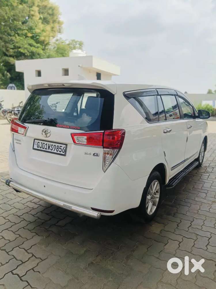 Toyota Innova Hycross 2017