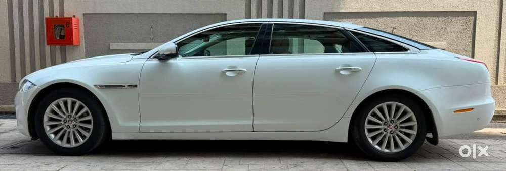 Jaguar Others, 2017, Petrol