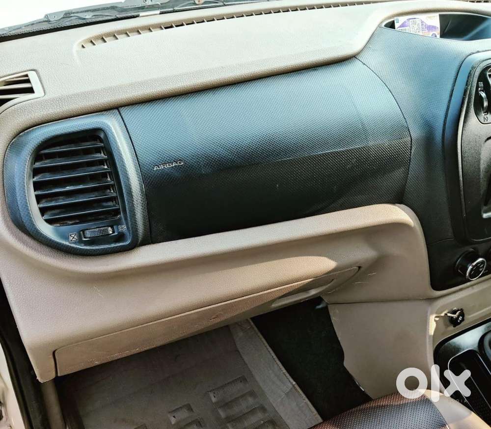 Mahindra Tuv 300, 2019, Diesel