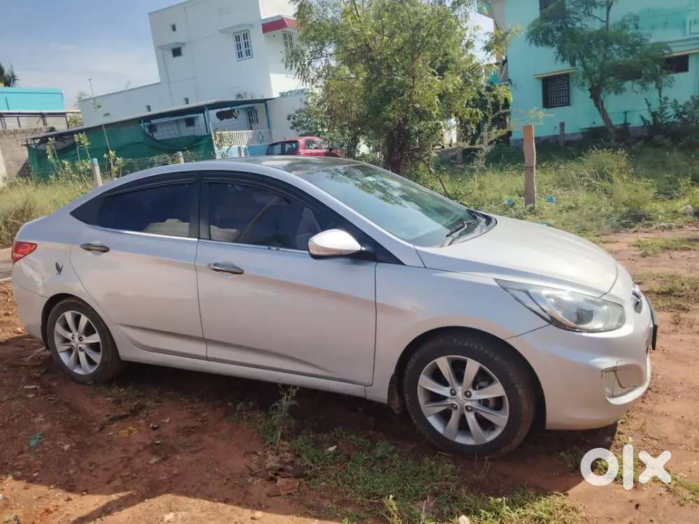 Hyundai Fluidic Verna