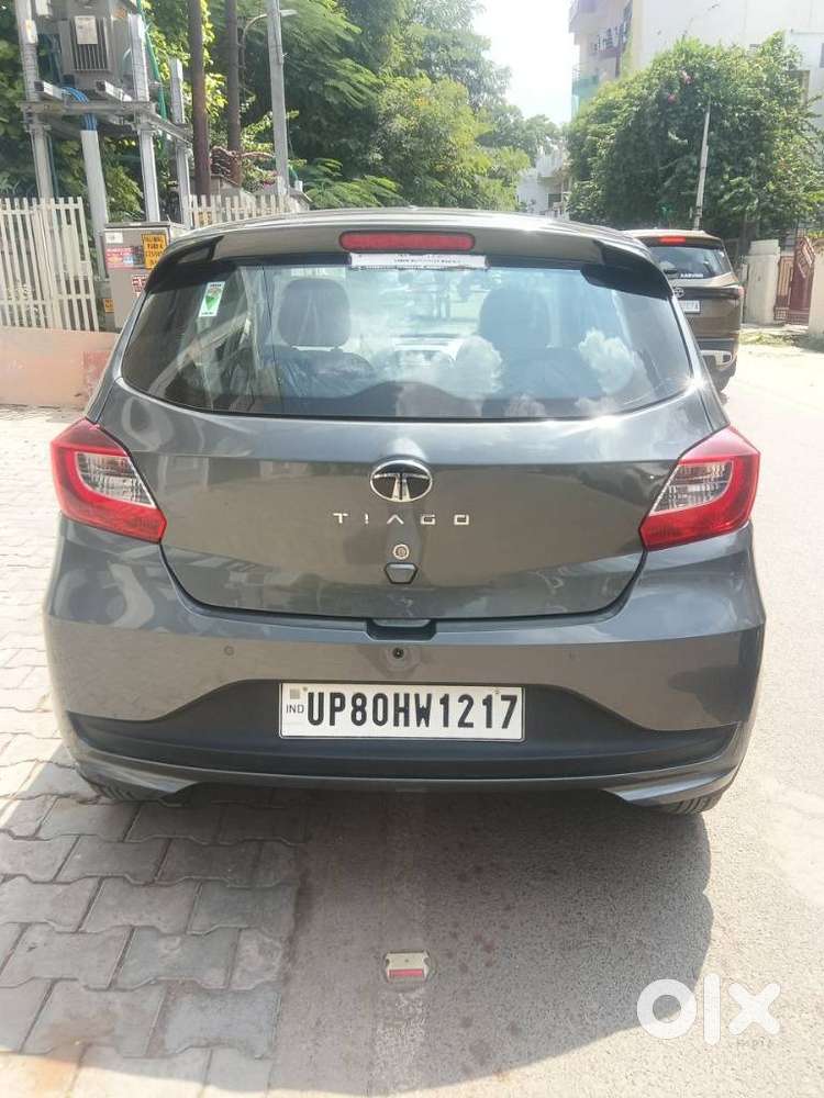 Tata Tiago, 2025, Petrol