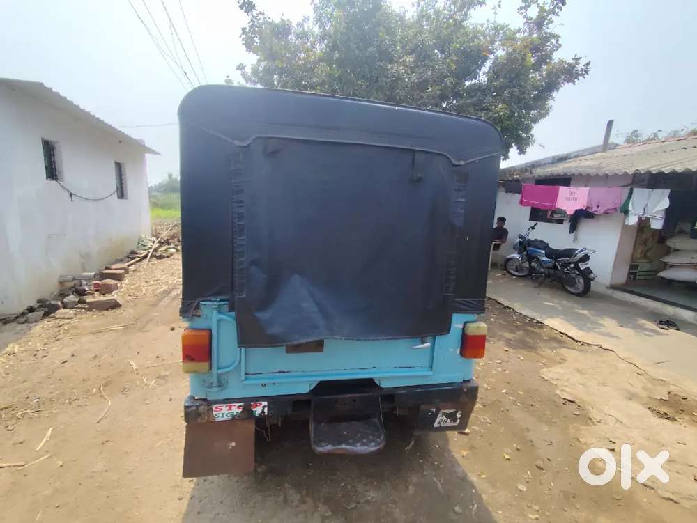 Mahindra Jeep 1982