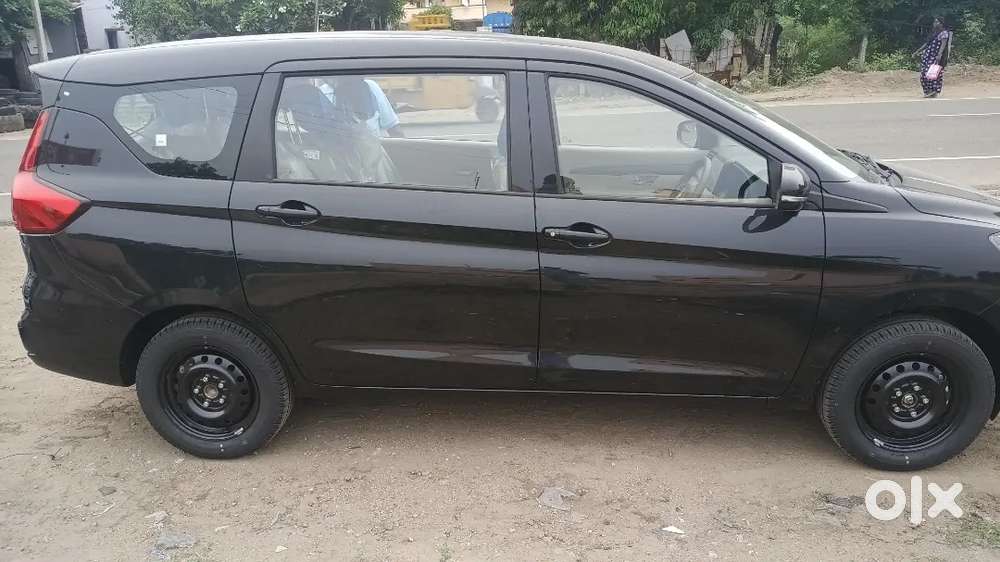 Maruti Suzuki Ertiga 1.5 Vxi 2016