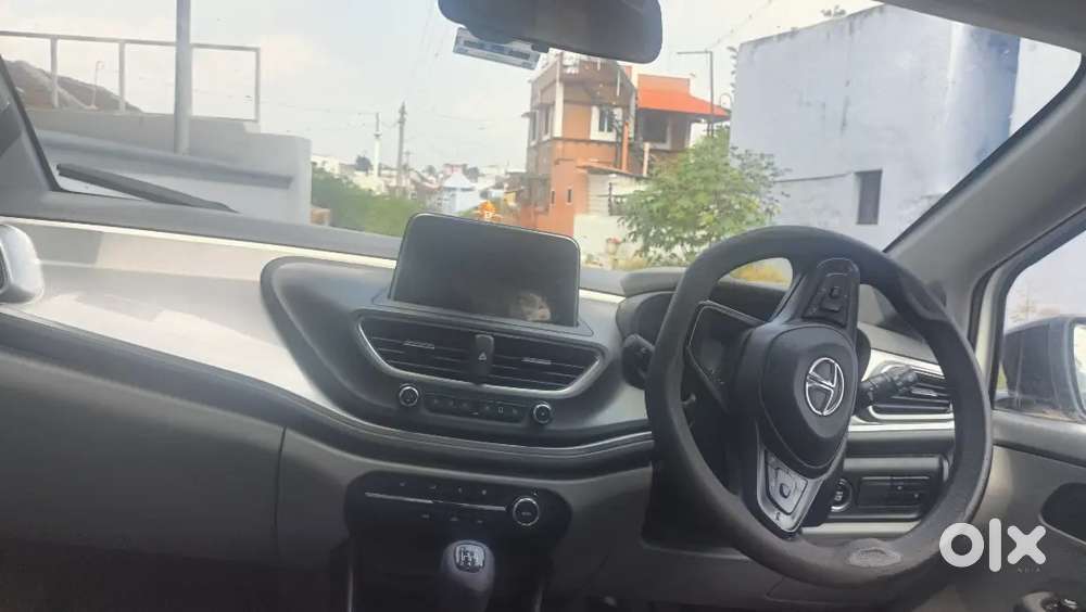 White Colour Car With Full Company Service Record