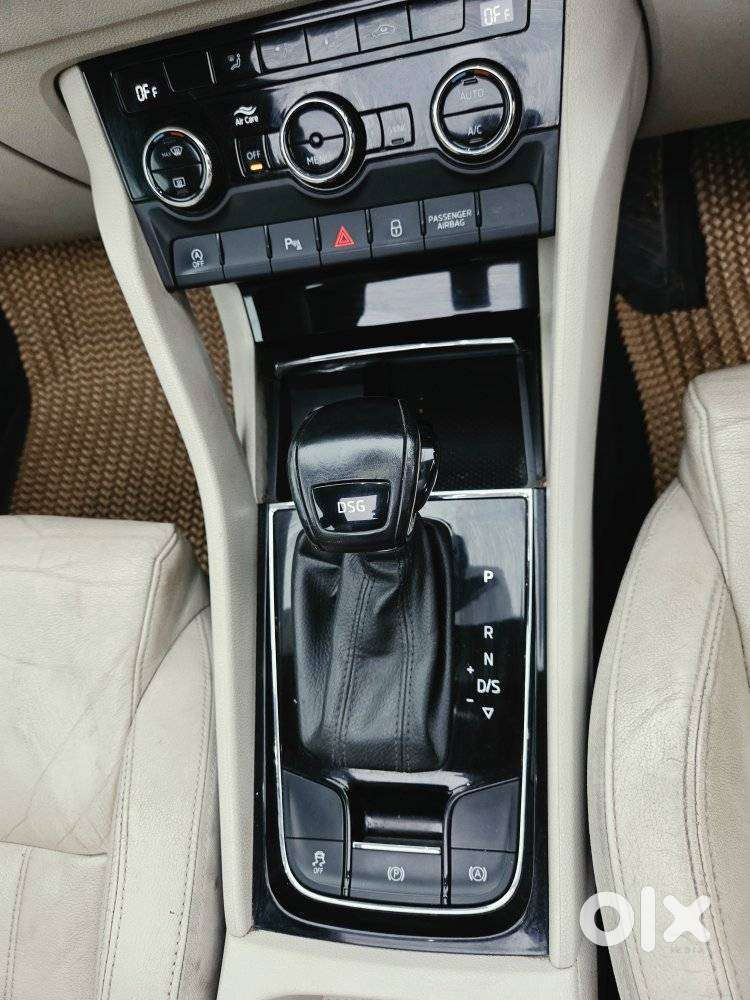 Skoda Karoq 1.5 Tsi, 2021, Petrol