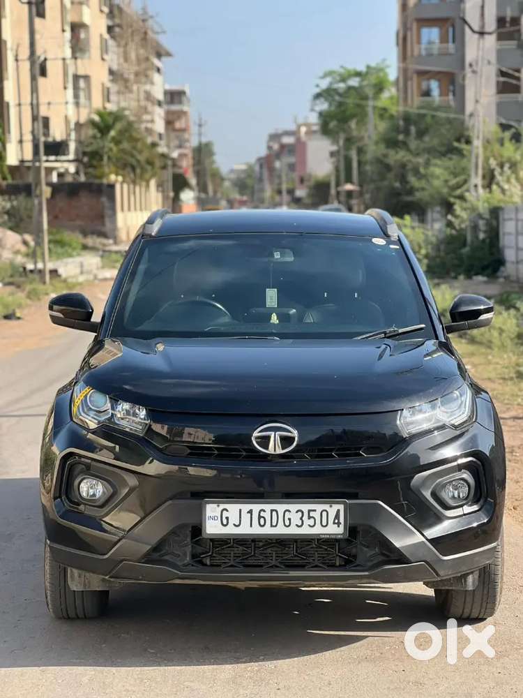 Nexon Xza+ (diesel Auto) 1 Owner