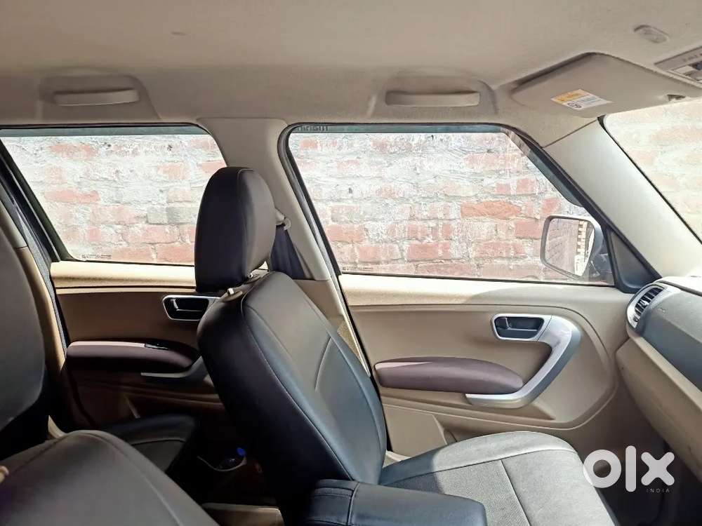 Mahindra Tuv 300 2015 Diesel Well Maintained