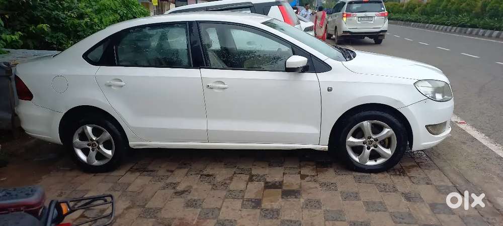 Skoda Rapid Ambition Tdi 2014 Diesel Manual Car