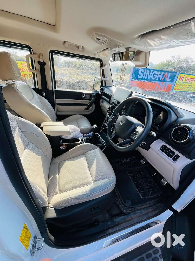 Mahindra Thar Roxx Ax7 L Diesel Mt 2wd, 2025, Diesel