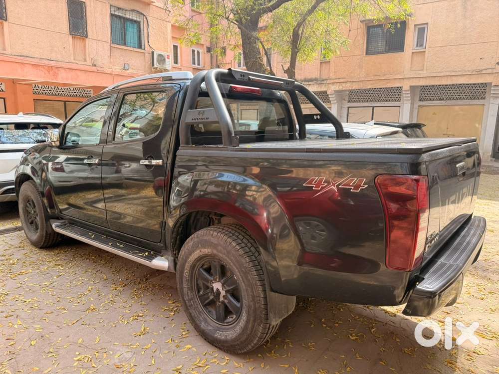 Isuzu V-cross 2017 Diesel Well Maintained