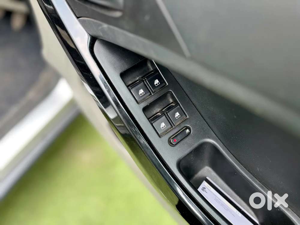 Tata Nexon 1.2 Revotron Xm, 2018, Petrol