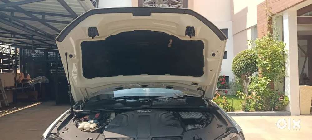 Audi Q7 Company Service Very High Quality Car