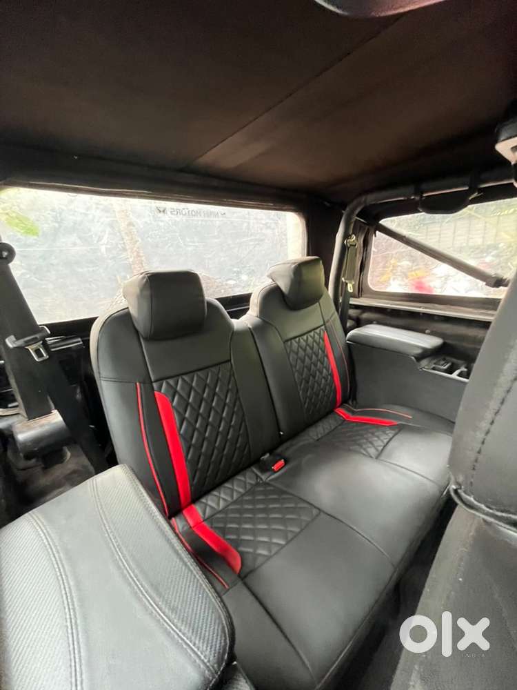 Mahindra Thar Petrol 2023