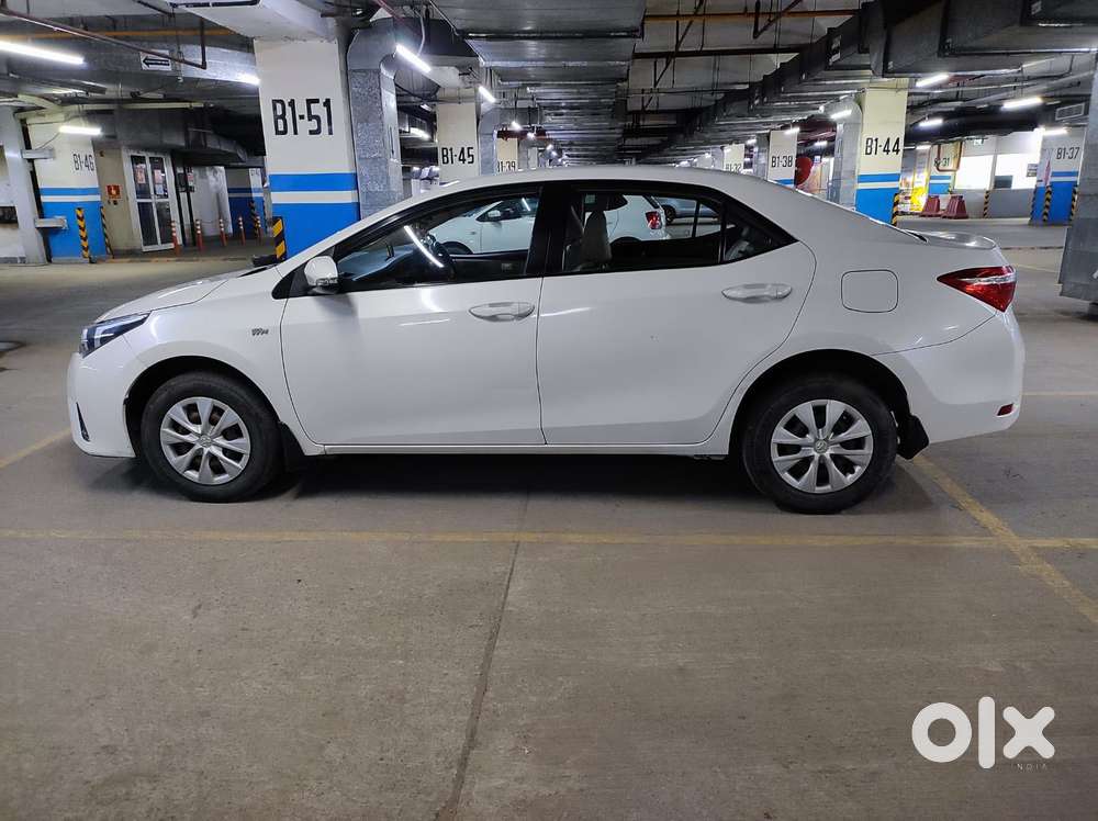 Toyota Corolla Altis 1.8 J Plus, 2015, Petrol