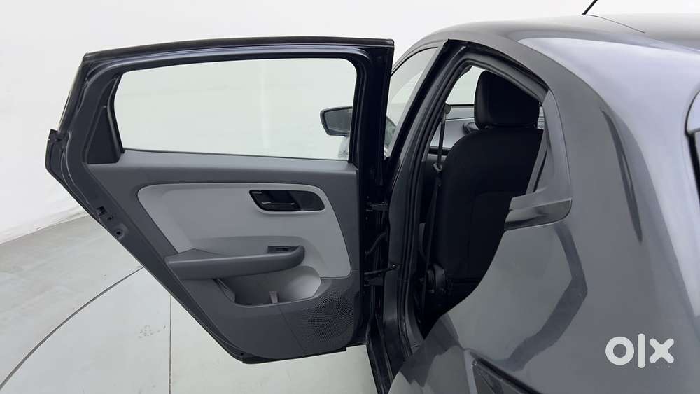 Tata Altroz 1.2 Xm Plus, 2020, Petrol