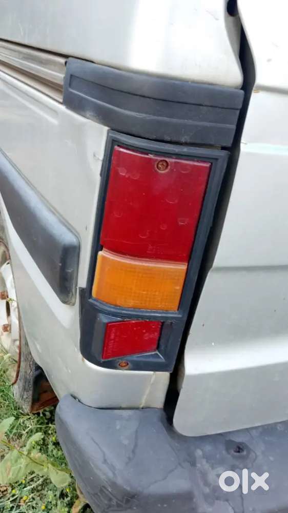 Gadi Chalu Hai Dusri Gadi Kharide The To Khadi Thi