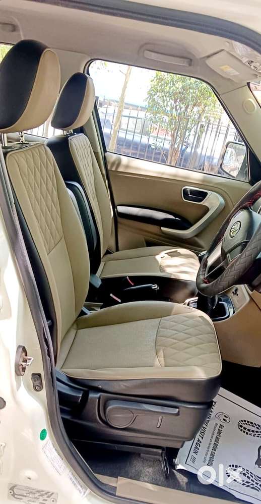 Mahindra Tuv 300 T10 Opt, 2018, Diesel