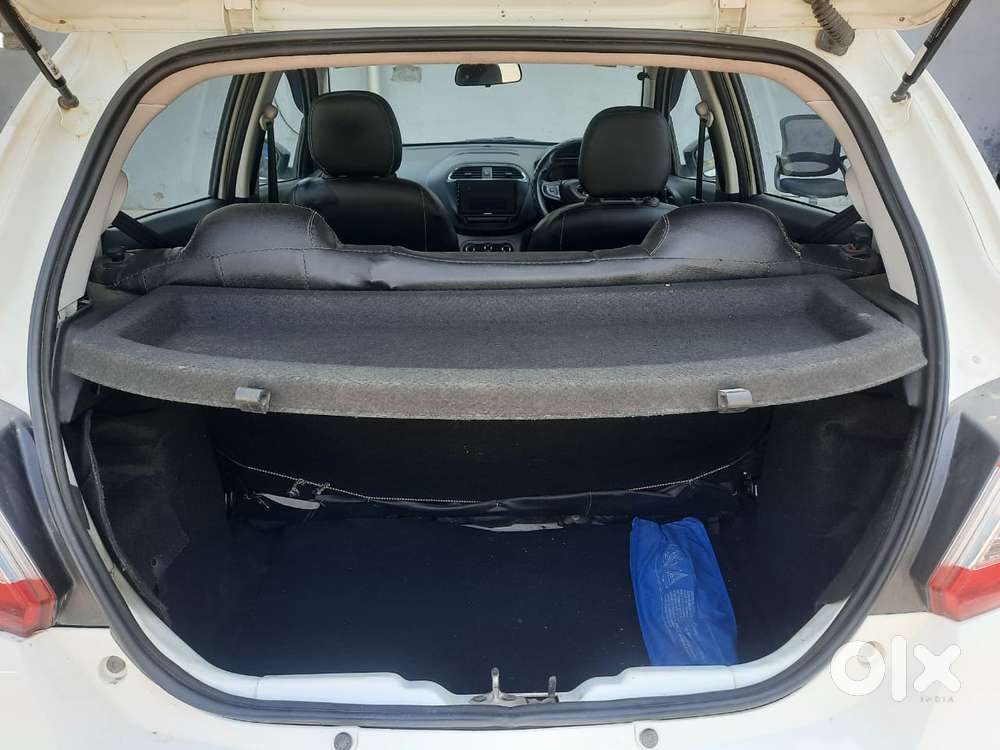 Tata Tiago 1.2 Revotron Xt (o), 2024, Petrol