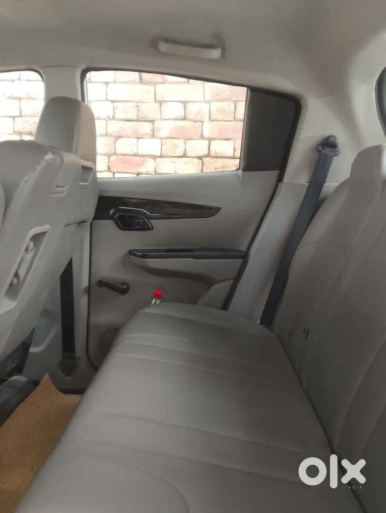 Mahindra Kuv100 Nxt 2016