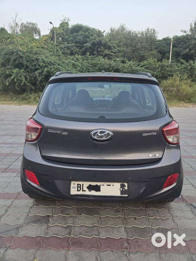 Hyundai Grand I10 Sportz, 2016, Petrol