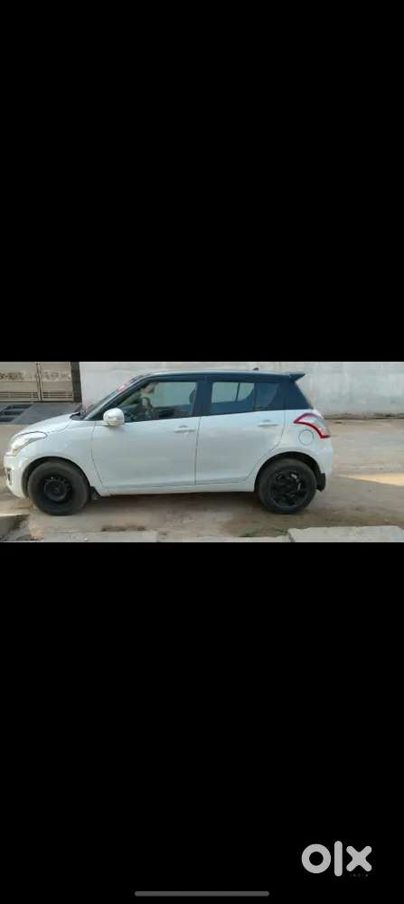 Maruti Suzuki Swift 2016 Petrol 82000 Km Driven