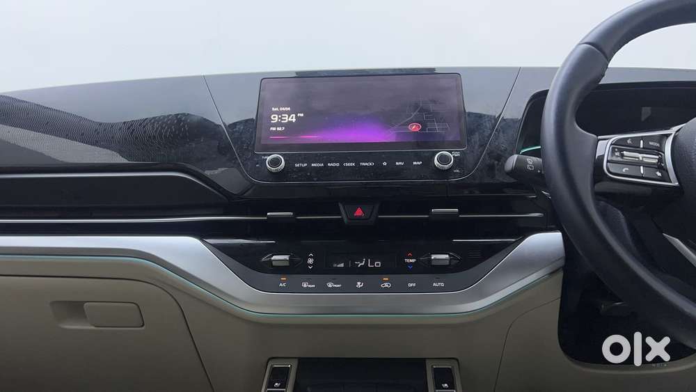 Kia Carens 1.4 Luxury Plus 6 Str, 2022, Petrol
