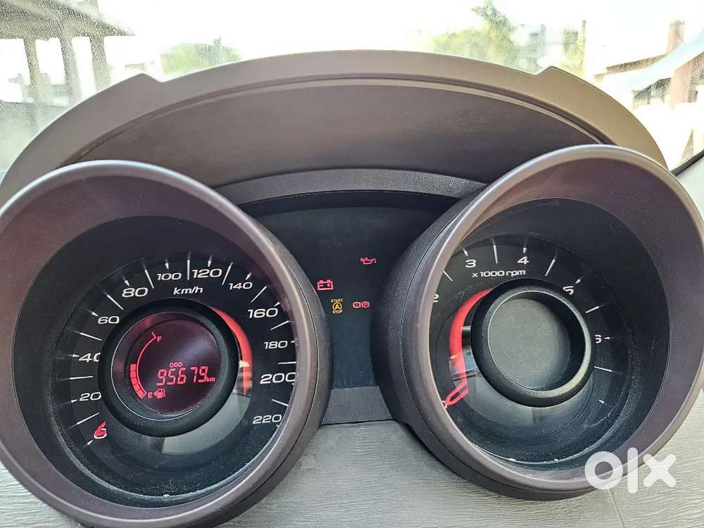 Mahindra Xuv500 Diesel 107000 Km Driven