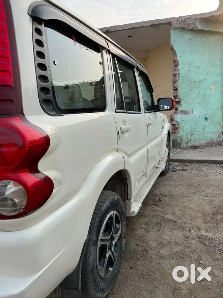Scorpio Sle 2012 Model