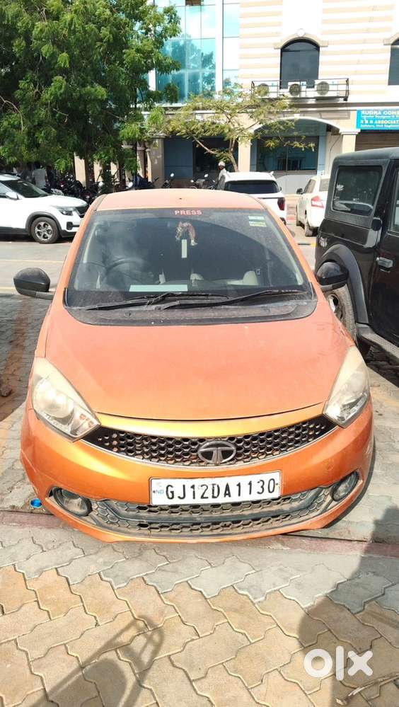 Tata Tiago Petrol 2017