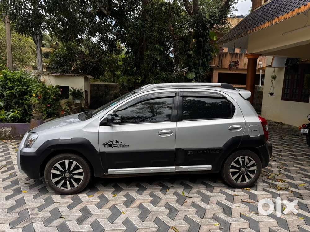 Toyota Etios Cross 2014