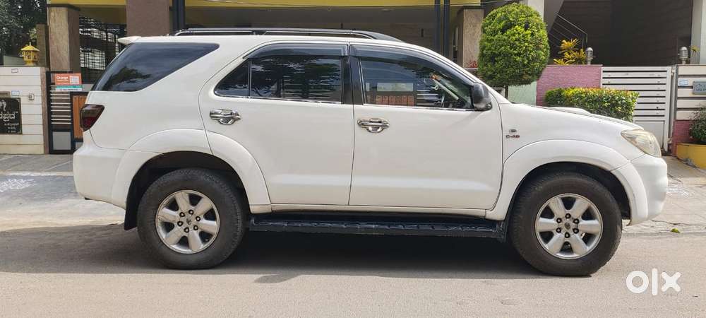 Toyota Fortuner 3.0 4x4 Manual, 2010, Diesel