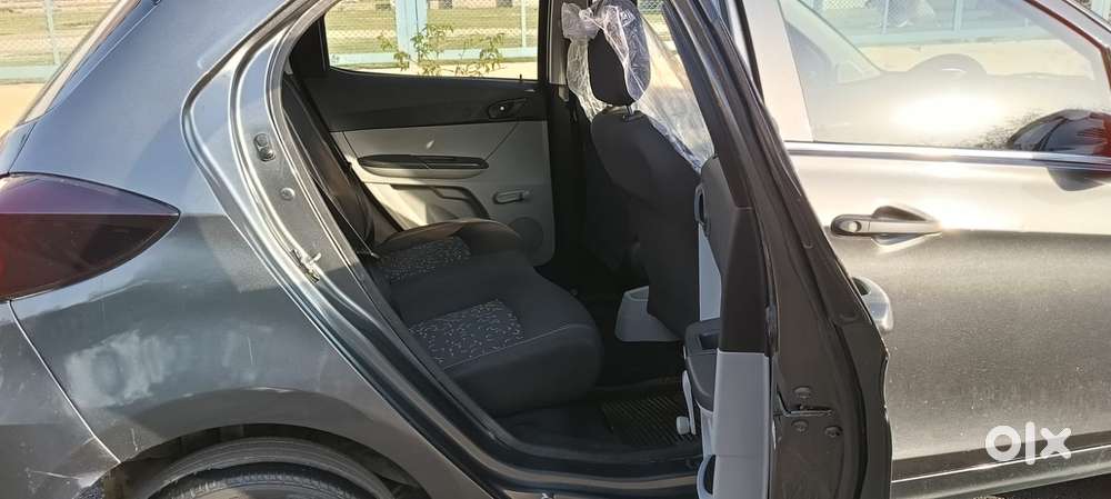 Tata Tiago 1.2 Revotron Xe Option, 2020, Petrol