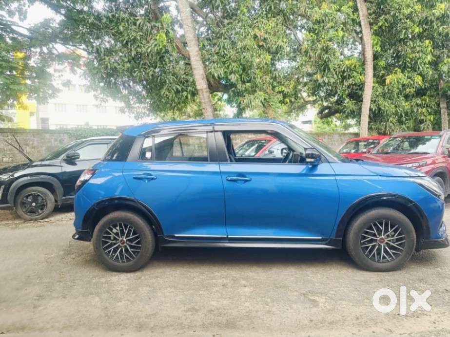 Maruti Suzuki Swift 1.2 Vxi (o), 2024, Petrol