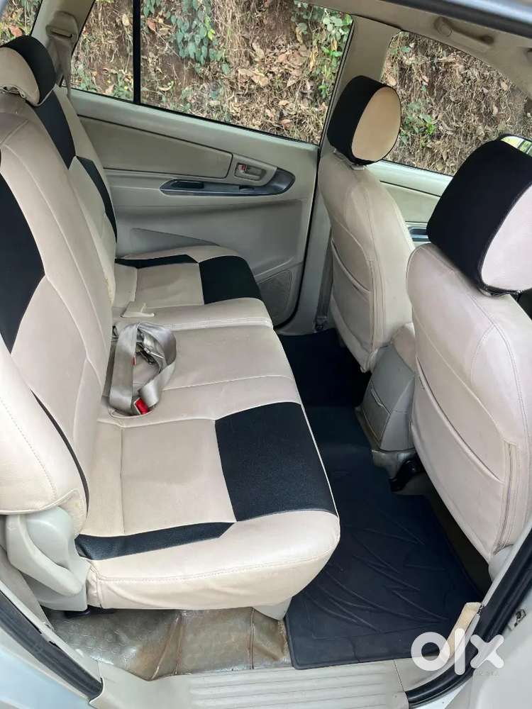 Toyota Innova 2014 Diesel Well Maintained