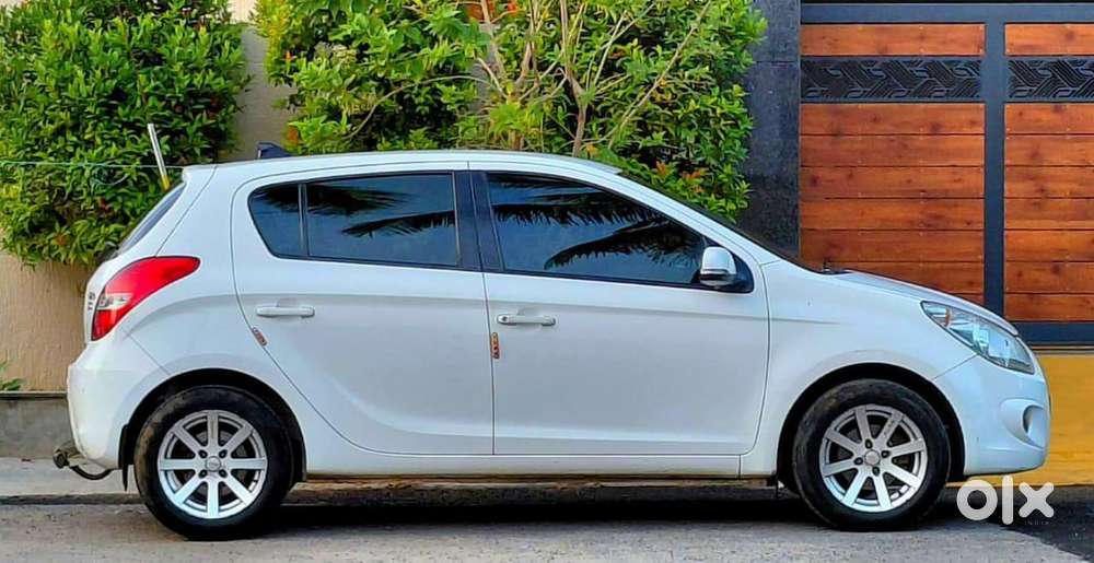 Hyundai I20 Petrol Automatic 2011