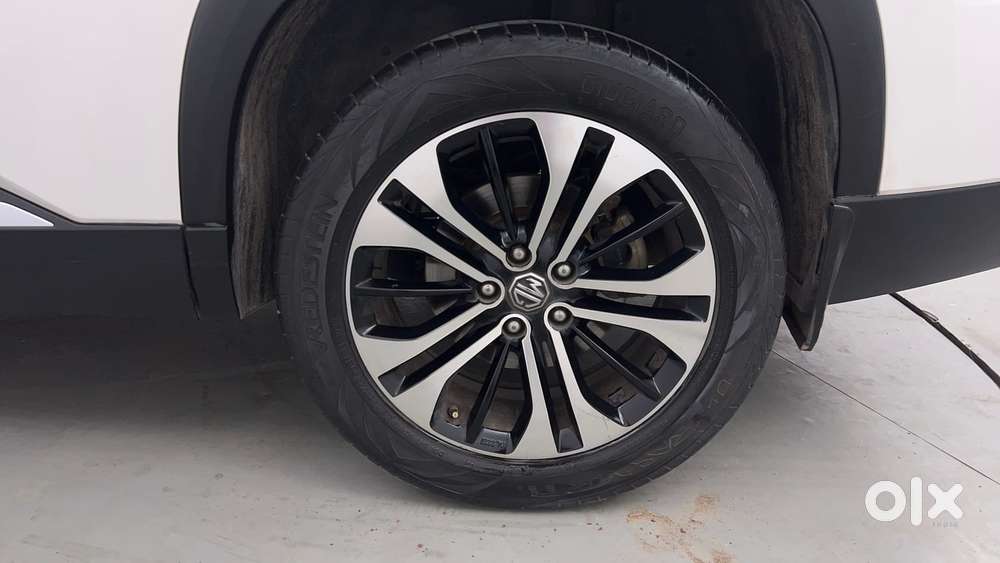 Mg Hector Plus 1.5 Sharp Turbo Cvt 6 Str, 2021, Petrol