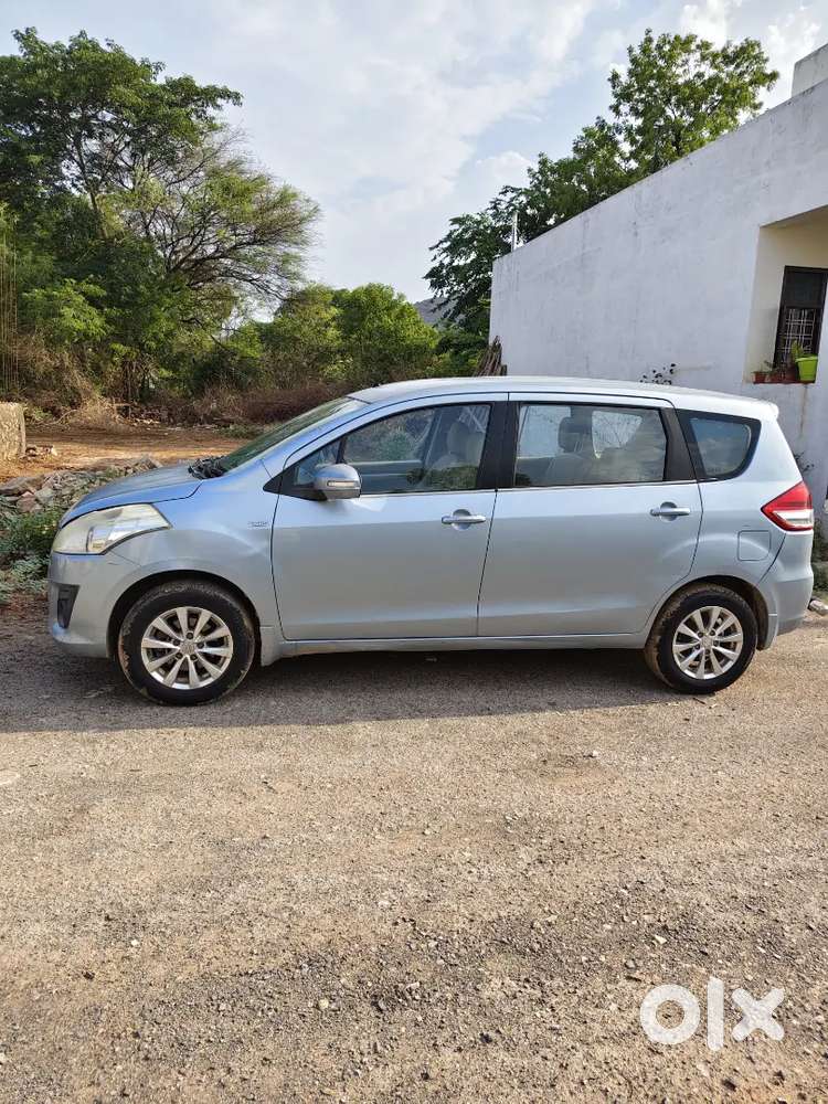 Maruti Suzuki Ertiga 2013 Diesel 180000 Km Driven