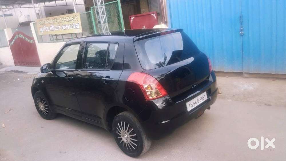 Maruti Suzuki Swift Vxi + Manual, 2010, Petrol