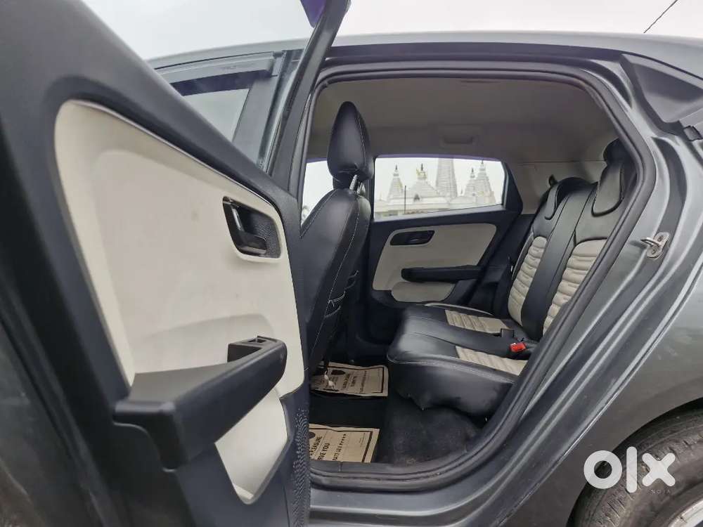 Tata Altroz 1.2 Xm Plus 2025