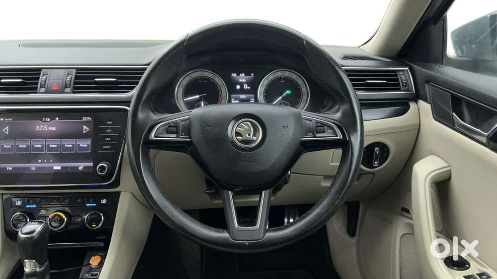 Skoda Superb Lk 1.8 Tsi At, 2018, Petrol