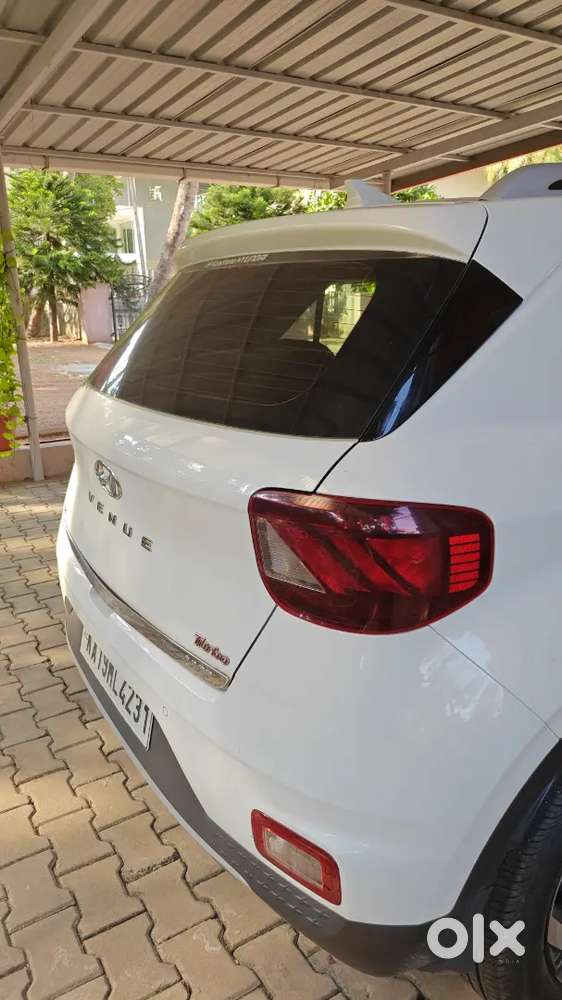 Hyundai Venue 2021 Petrol Well Maintained