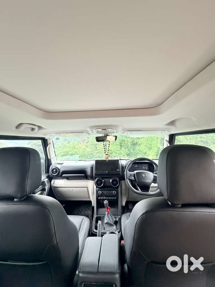 Mahindra Thar Roxx  Star Edition Diesel Manual  April/2026