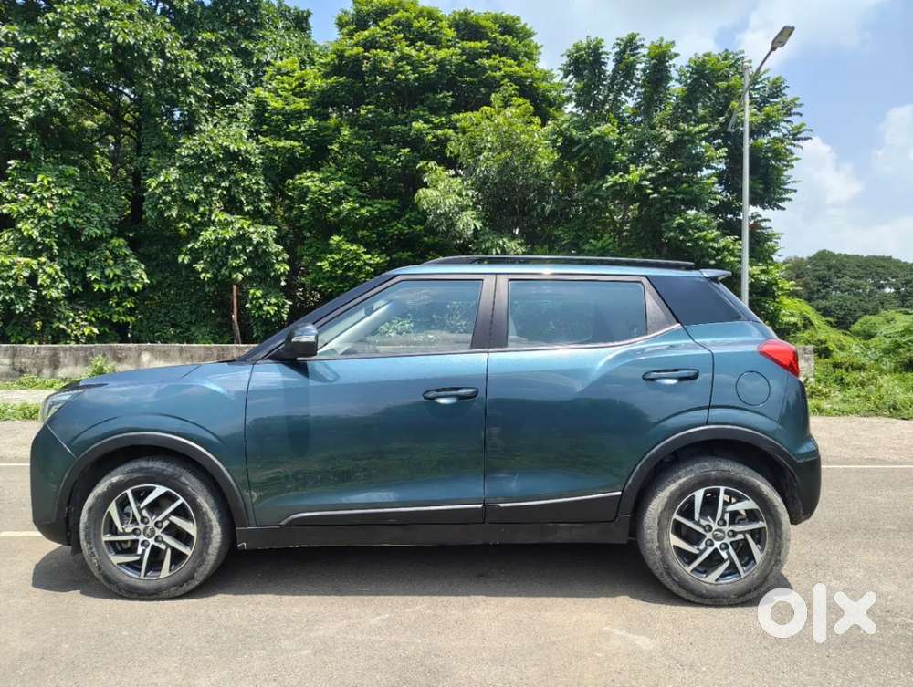 Mahindra Xuv300 W8 (o) 1.5 Diesel Amt, 2022, Diesel