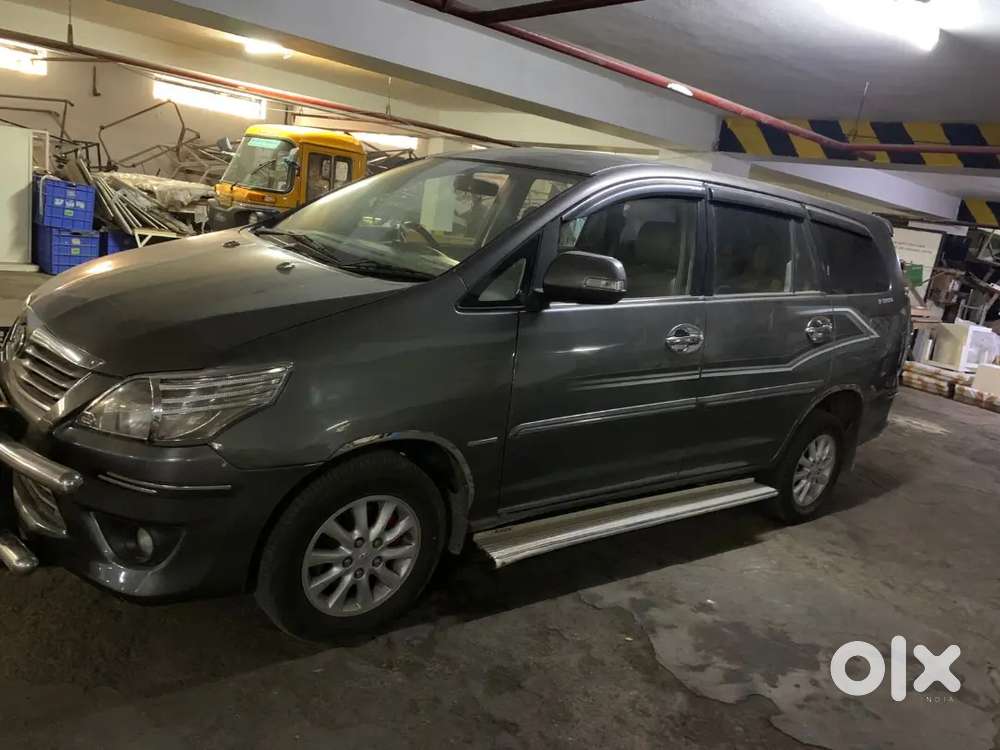 Toyota Innova 2012 Diesel Well Maintained
