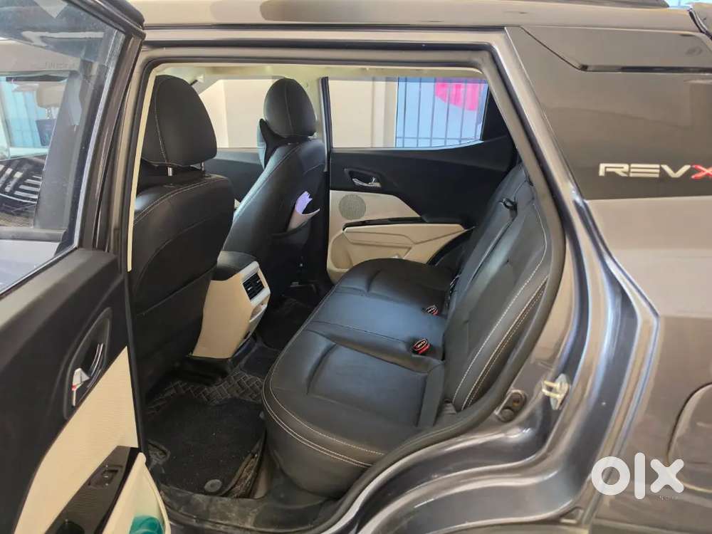 Mahindra Xuv 3xo Petrol 2026