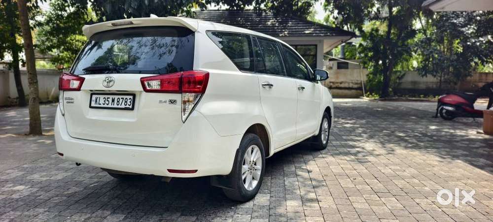 Toyota Innova Crysta 2.4 V, 2017, Diesel