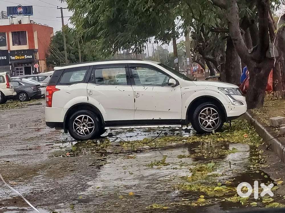 Army Family Women Driven Xuv500