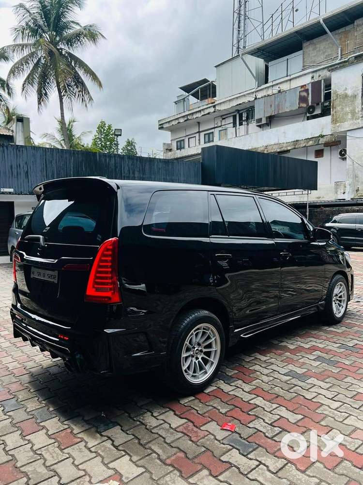 Toyota Innova 2015 Diesel Well Maintained